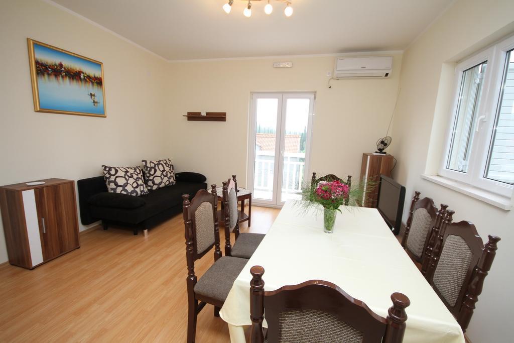 Apartment Franusic Cilipi Ngoại thất bức ảnh